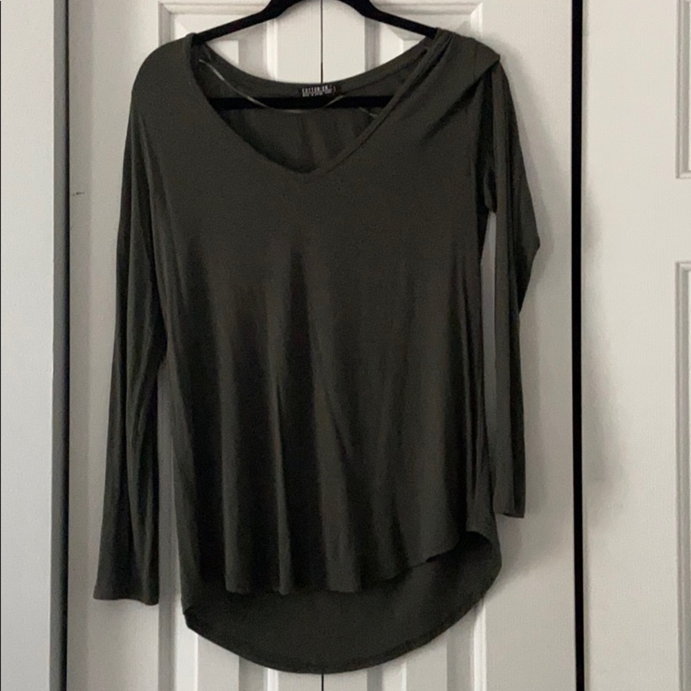 Loose V Neck Army Green Long Sleeve Tee